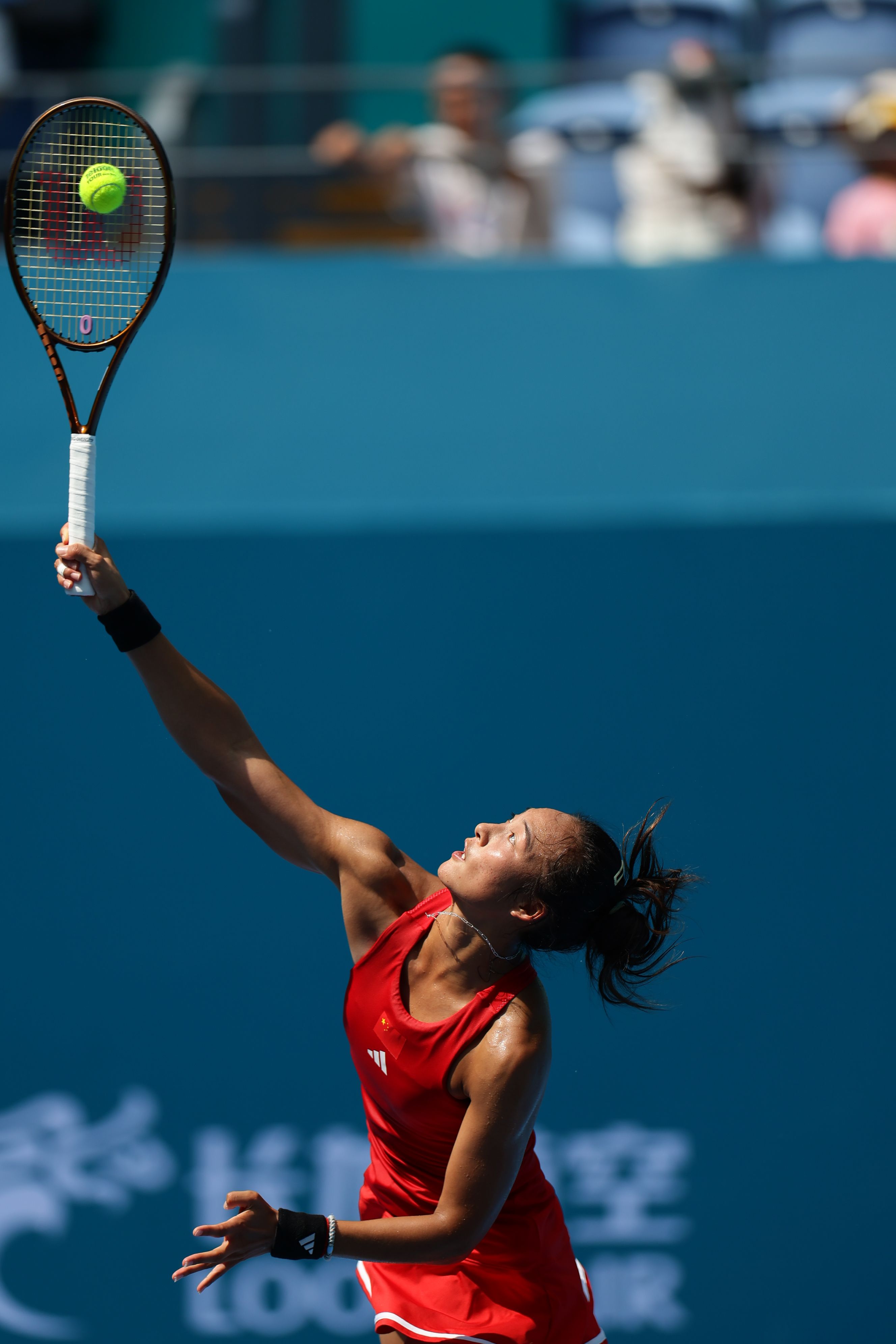 脱颖而出的 脱颖而出的