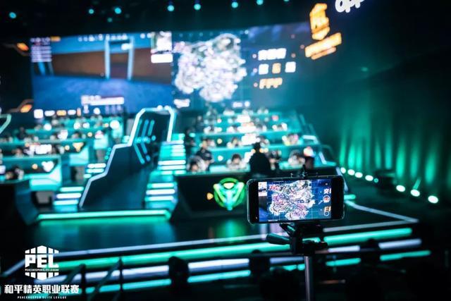 另一方面 另一方面